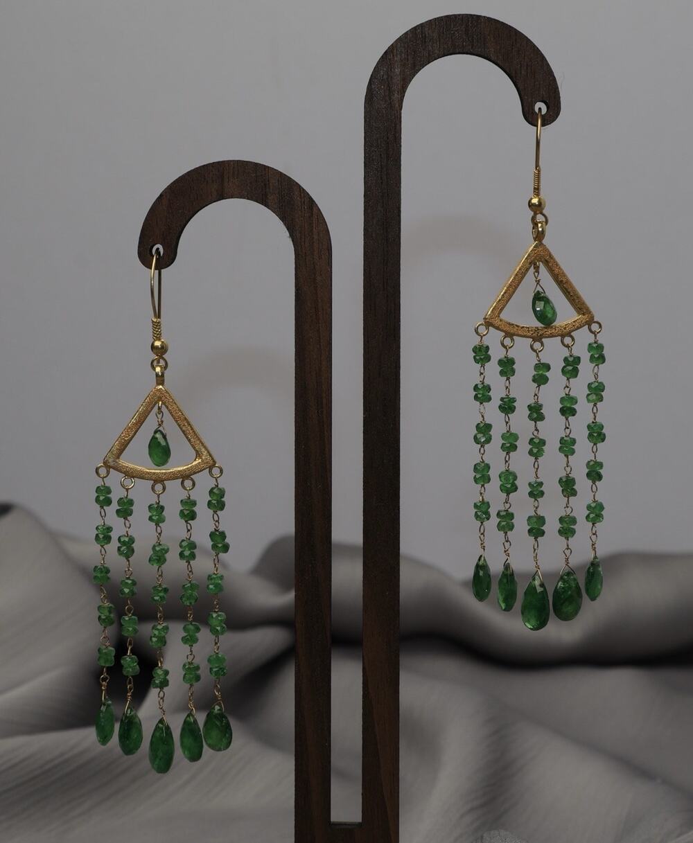 18k Yellow Gold Emerald Candalier Earrings 9.29G / 3.2in